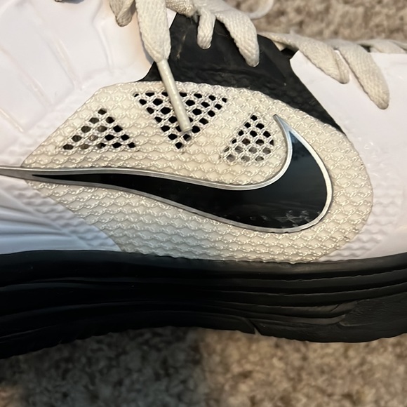 Nike Men’s Shoes sz 11.5 - Picture 9 of 10